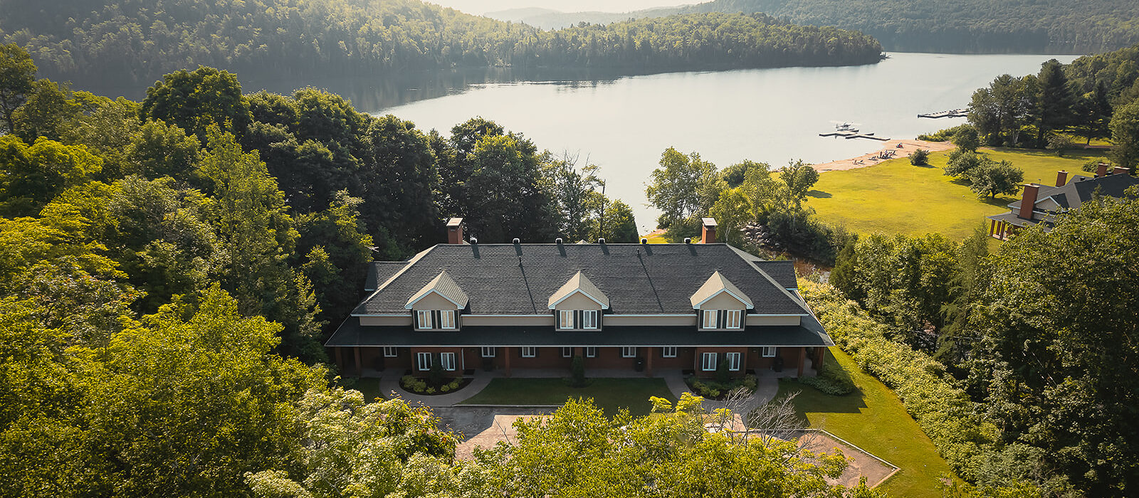 Auberge du Lac-à-l'eau-Claire Été 2023