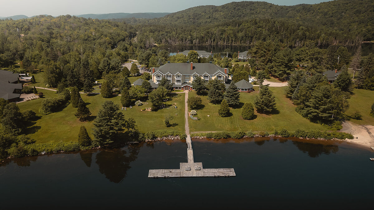 Auberge du Lac-à-l'eau-Claire Été 2023