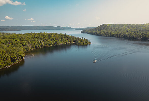 Auberge du Lac-à-l'eau-Claire Été 2023